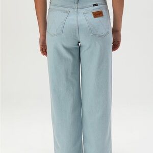 Wrangler Light Wash Wide Leg Jeans